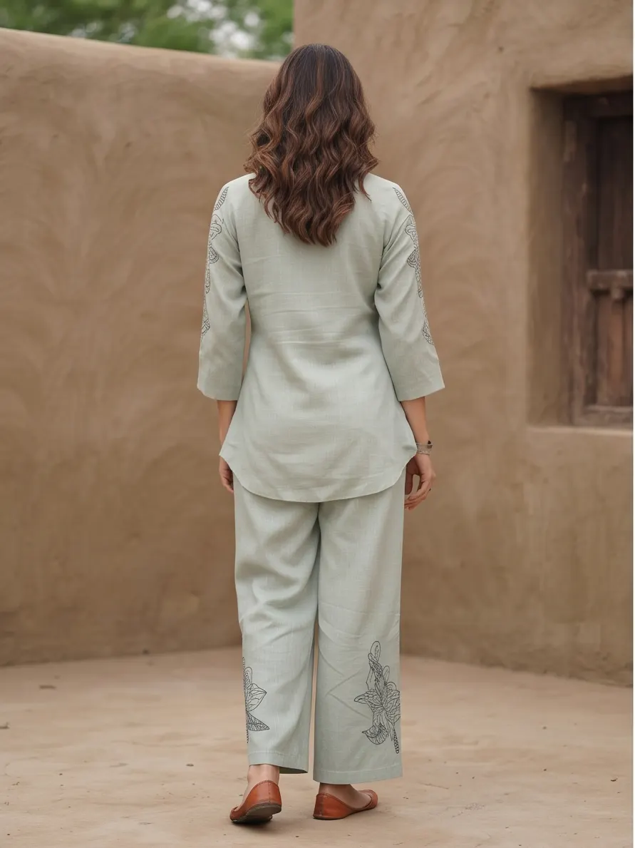 Teal Blue Floral Appliqué Zari Embroidered Chanderi Silk Straight Kurta Pant Set with Organza Dupatta